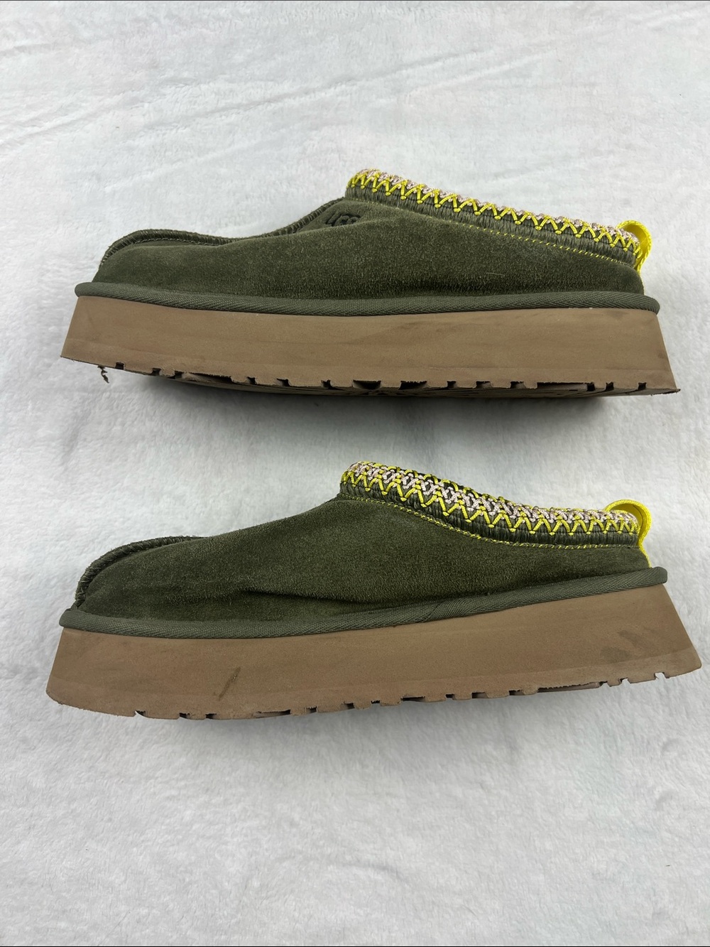UGG Tazz Platform Slippers Burnt Olive Green Suede Women’s Size 8 Tasman Braid - Picture 3 of 9